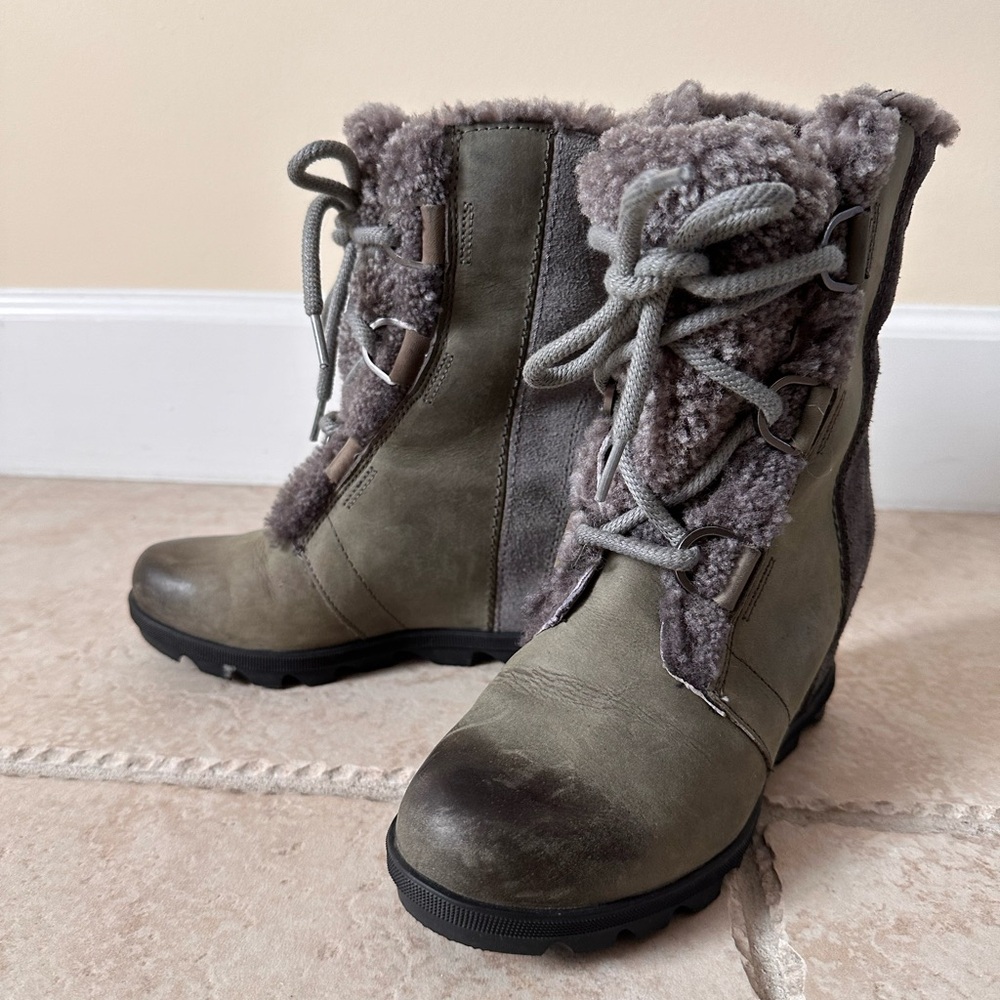 Sorel Joan of Arctic II booties
